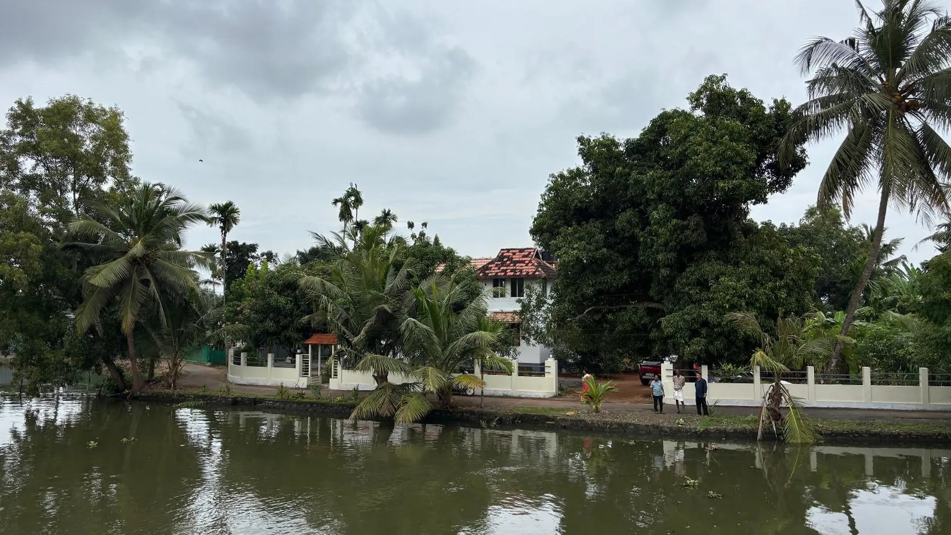 kontakty Good Friends Inn
